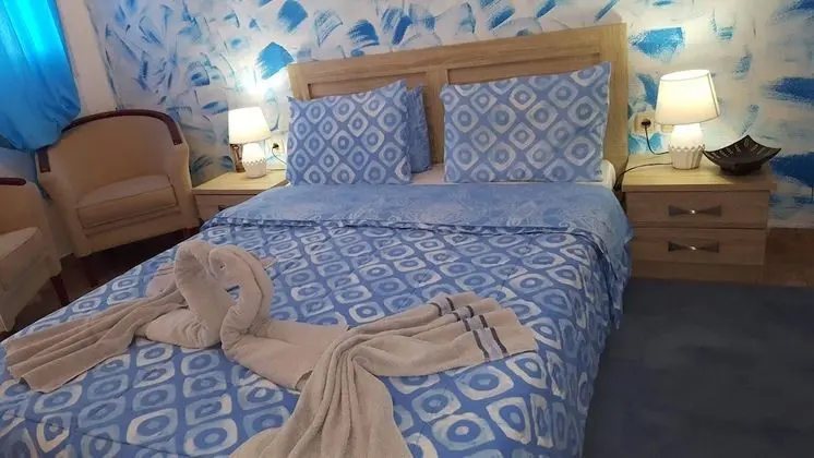 Tek Büyük Yataklı Oda