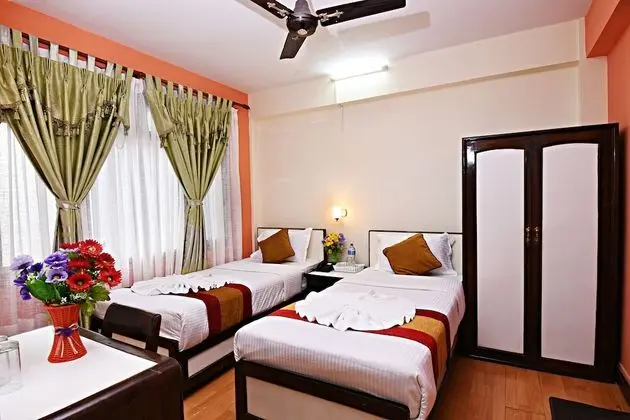 Standard Tek Büyük veya İki Ayrı Yataklı Oda