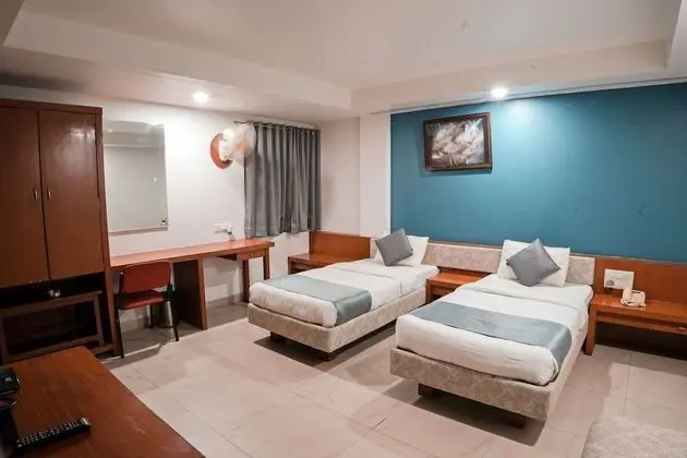 Deluxe Tek Büyük Yataklı Oda