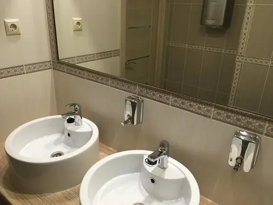 Ortak Ranzalı Oda, Sadece erkekler için (8 beds)