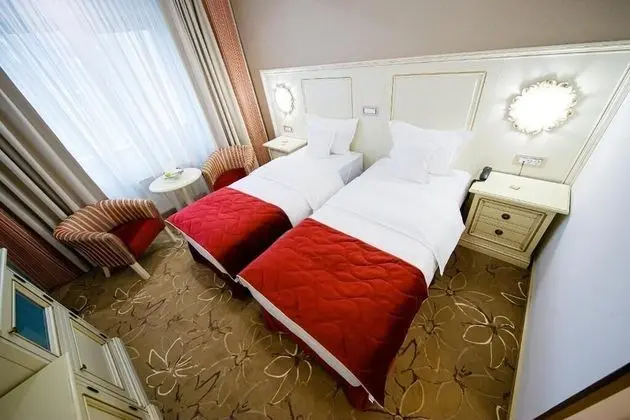 Twin Room 4* - with free access to SPA