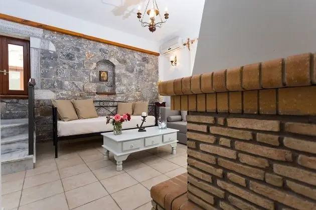 Villa (Kelaino)
