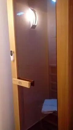 Ev (Sauna)