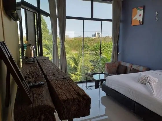 Deluxe Tek Büyük Yataklı Oda