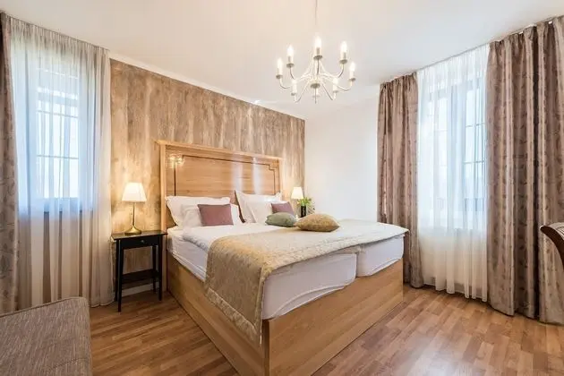 Deluxe Üç Kişilik Oda