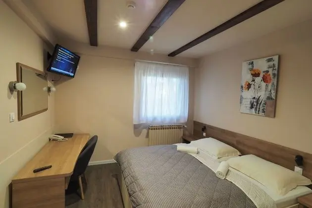 Standard Tek Büyük Yataklı Oda, Bahçe Manzaralı