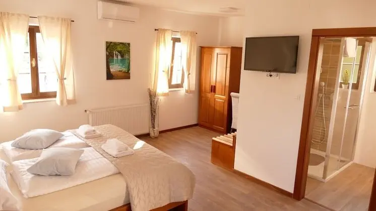 Deluxe Üç Kişilik Oda