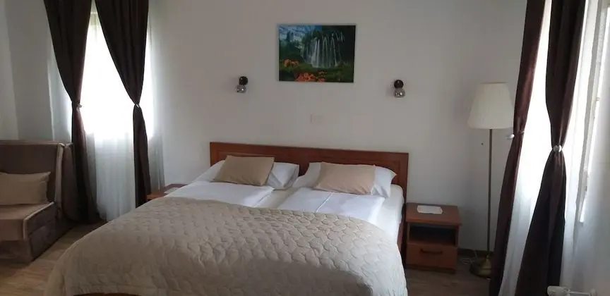 Deluxe Üç Kişilik Oda