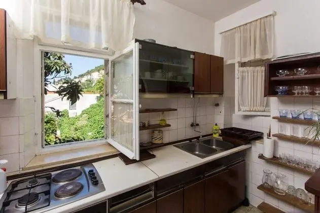 Apart Daire (Two Bedroom Apartment with Balcony)