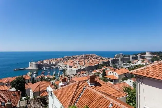 Apart Daire (Two Bedroom Apartment with Balcony)