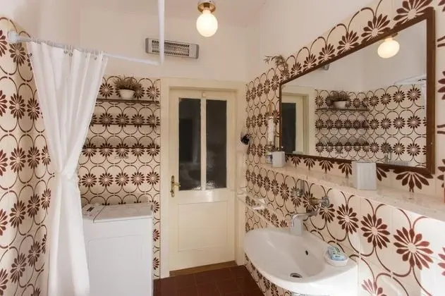 Apart Daire (Two Bedroom Apartment with Balcony)