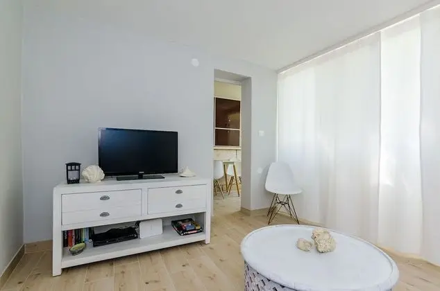 Apart Daire (Two Bedroom Apartment with Sea View -)