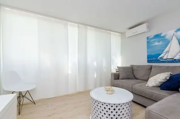 Apart Daire (Two Bedroom Apartment with Sea View -)