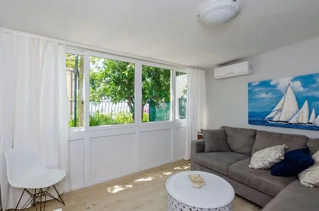 Apart Daire (Two Bedroom Apartment with Sea View -)