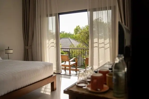 Standard King Room