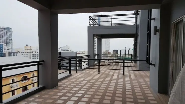 2 Bedrooms Apartment, Sea View