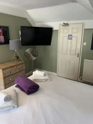 Superior King Room (Bay Window)