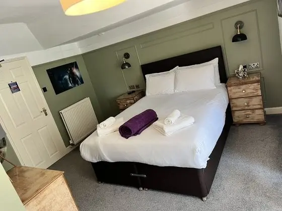Superior King Room (Bay Window)