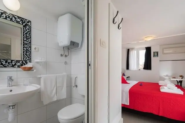 Tek Büyük Yataklı Oda, Balkon, Şehir Manzaralı