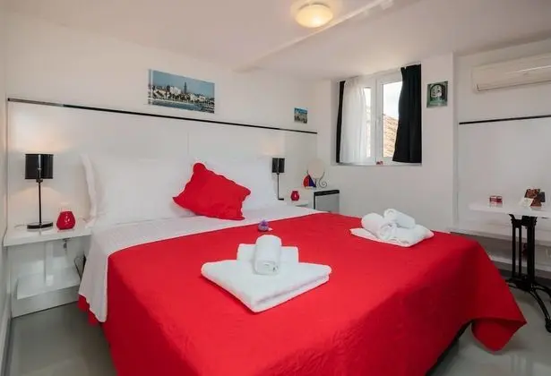 Tek Büyük Yataklı Oda, Balkon, Şehir Manzaralı