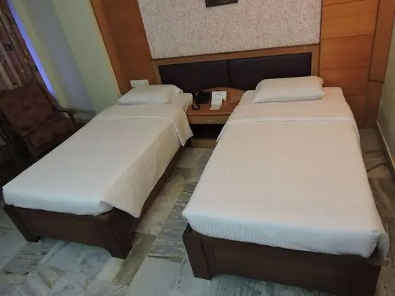 Standard Tek Büyük Yataklı Oda (Non A/C)