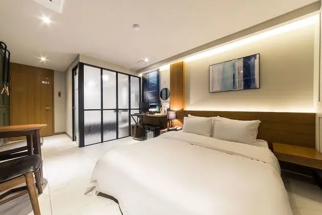 Luxury Oda