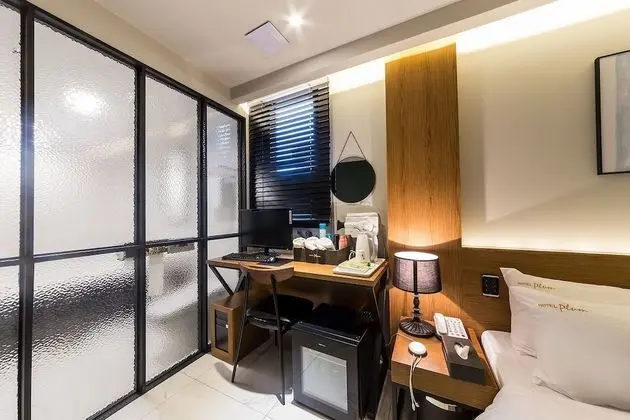 Luxury Oda