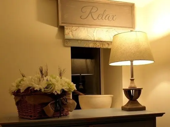 Kır Evi, Banyolu/Duşlu (Self-catering)