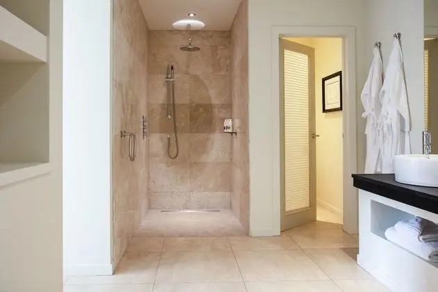 Luxury Tek Büyük Yataklı Oda, Birden Çok Yatak