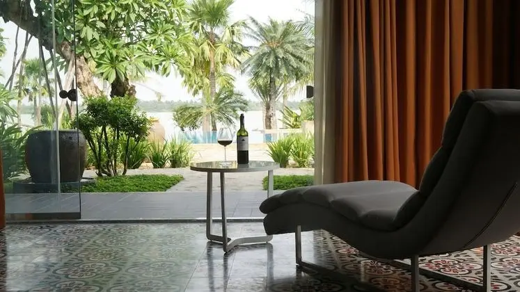 Plumeria Queen Garden View