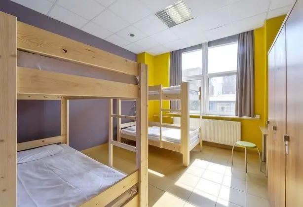 Ortak Ranzalı Oda, Banyolu/Duşlu (4 Bedded)
