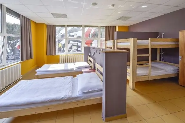 Ortak Ranzalı Oda, Banyolu/Duşlu (6 Bedded)