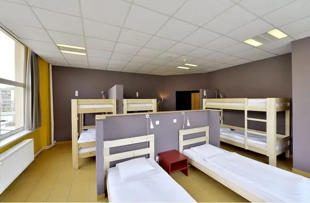 Ortak Ranzalı Oda, Banyolu/Duşlu (8 Bedded)