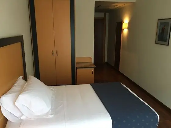 Tek Kişilik Oda, 1 Tek Kişilik XL Yatak