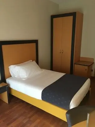 Tek Kişilik Oda, 1 Tek Kişilik XL Yatak