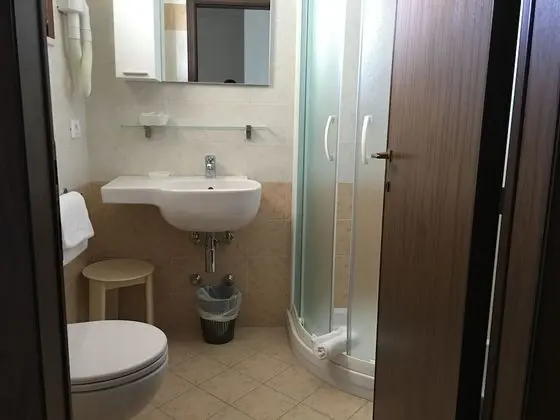 Tek Büyük Yataklı Oda, Balkon