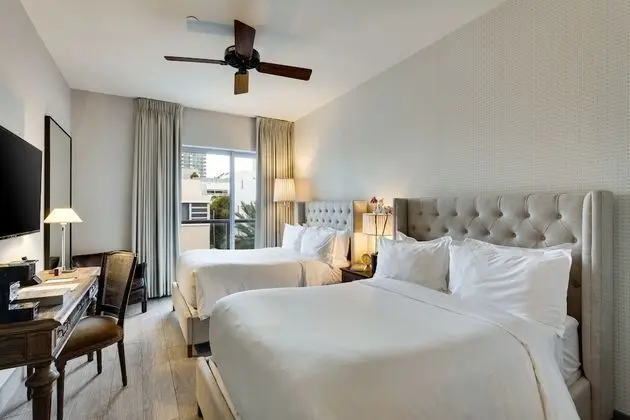 Deluxe Oda, 2 Çift Kişilik Yatak, Balkon, Havuz Manzaralı