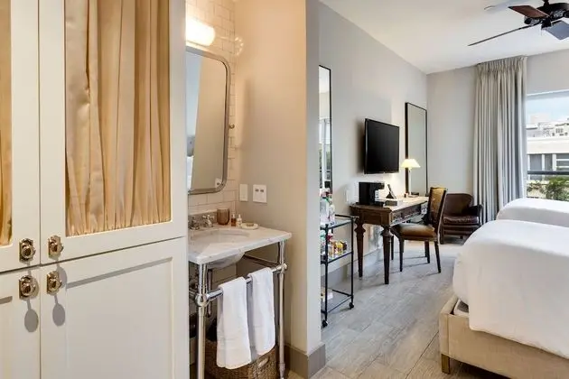 Deluxe Oda, 2 Çift Kişilik Yatak, Balkon, Havuz Manzaralı