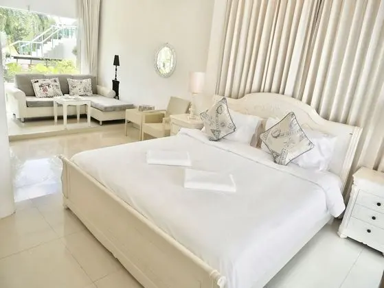 Honeymoon Villa