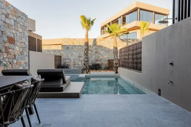 Breath Suite with Private Pool