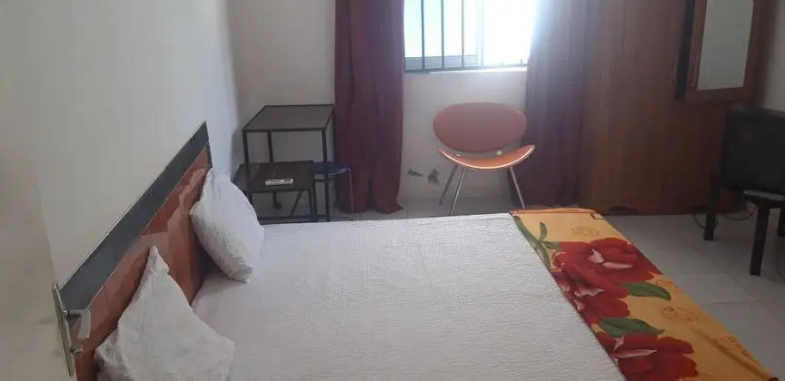 Tek Büyük Yataklı Oda, Sigara İçilebilir