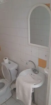 Tek Büyük Yataklı Oda, Sigara İçilebilir