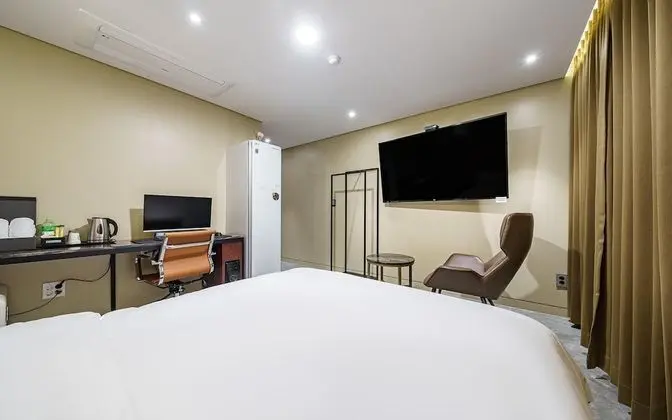 Oda (Sweet spa (two-person spa bath styler)