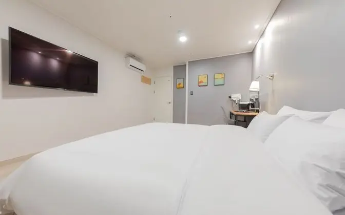 Oda (Deluxe (No Hard 1PC/Netflix available)