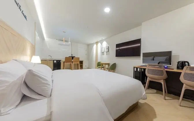 Oda (Suite (double bed/no-hard 1pc/minibar)