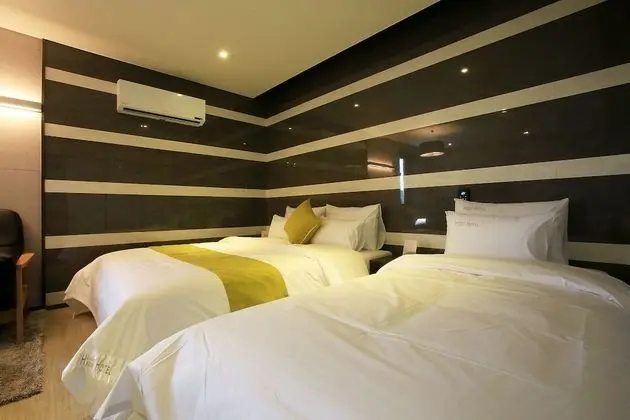 Oda (VIP - twin bed)