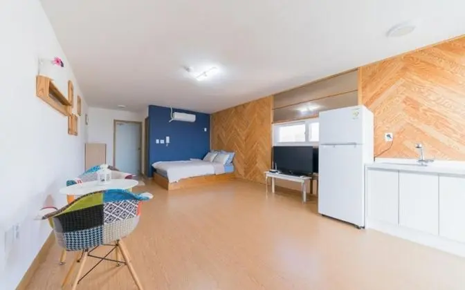 Oda (Room 302 Herringbone Room)