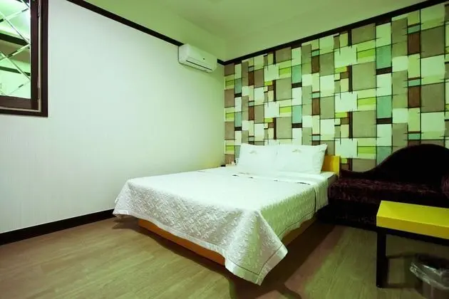 Oda (General room (electric vehicle chargi)