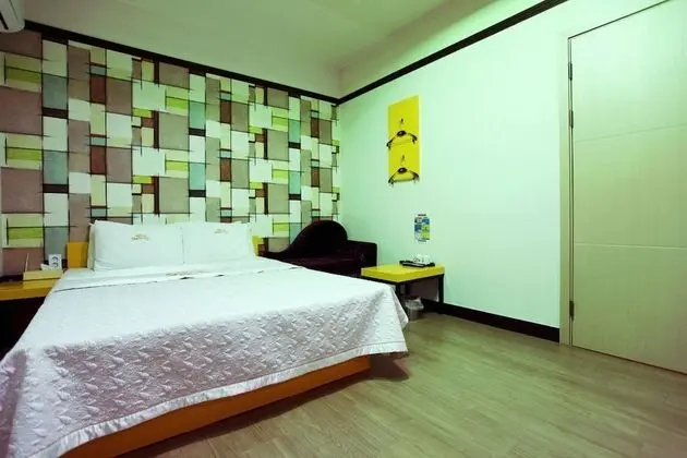 Oda (General room (electric vehicle chargi)