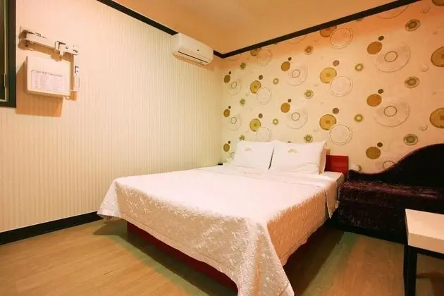 Oda (General room (electric vehicle chargi)